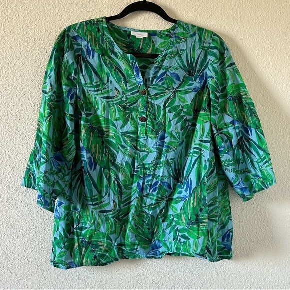 J. Jill Women’s Pop Over Top Medium Blue Green 1/3 Button 3/4 Sleeves Palm Tree - Picture 1 of 8